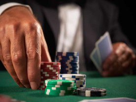 چگونه یک بلوف را روی میزها تشخیص دهیم